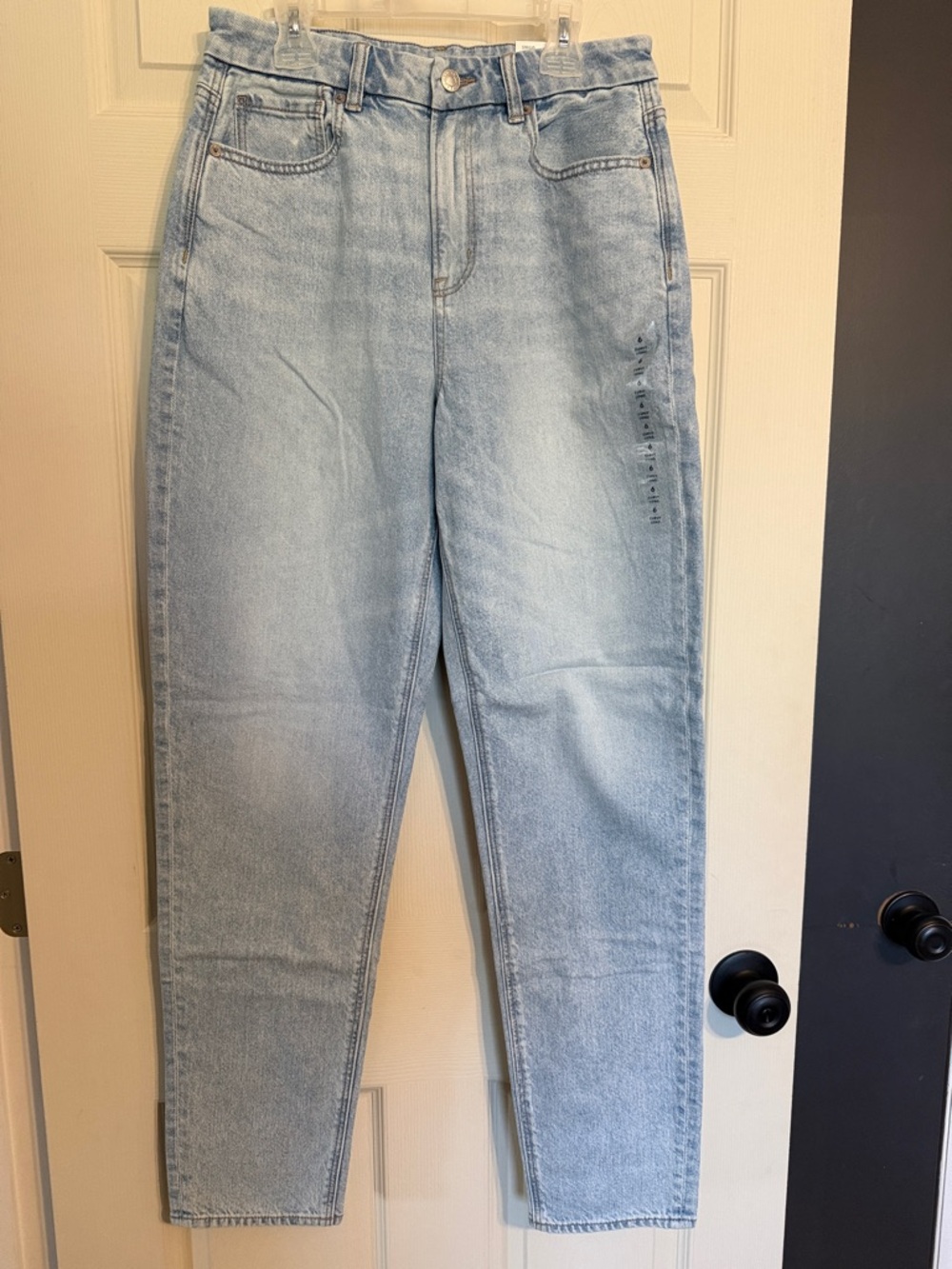 Light Wash High-Rise Women’s Jeans - Classic Light Blue curvy long